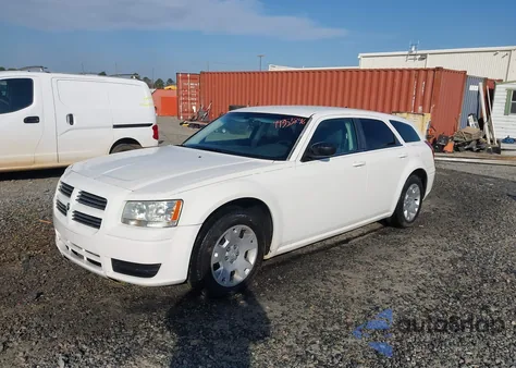 2008 Dodge Magnum z USA, uszkodzony, nr VIN 2D4FV47TX8H167785